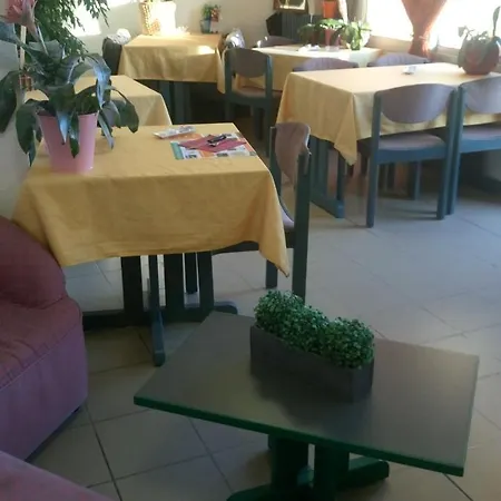 호텔 Restaurant De L'europe Le Teil